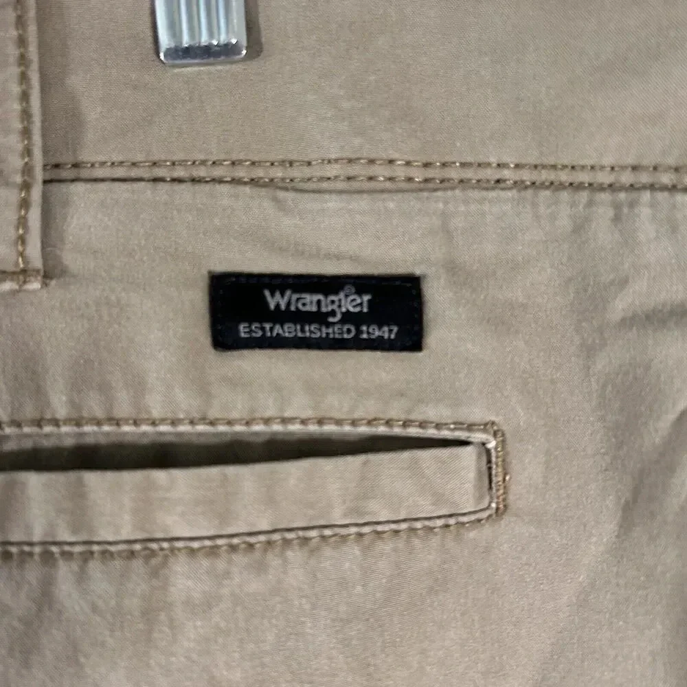 Wrangler Shorts Men's 48 Brown Pockets Cotton Blend 9.5
